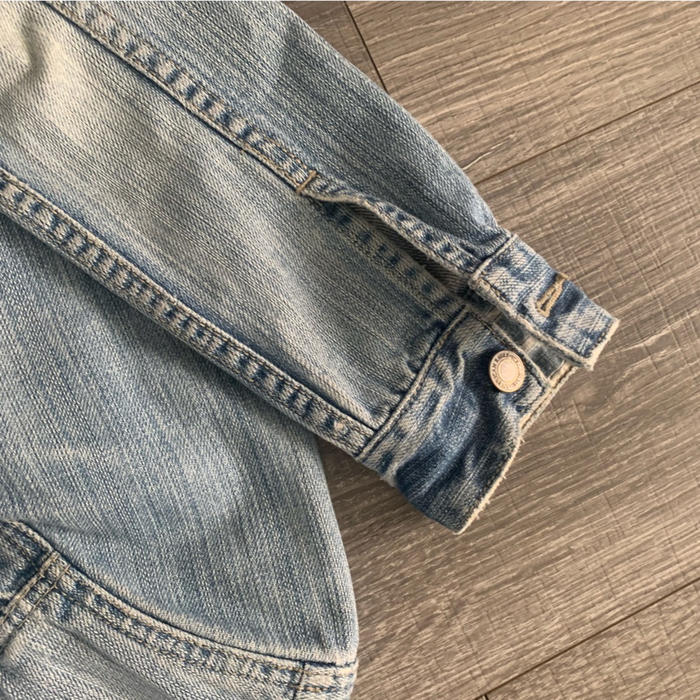American Eagle Jean Jacket - Picture 3 of 6